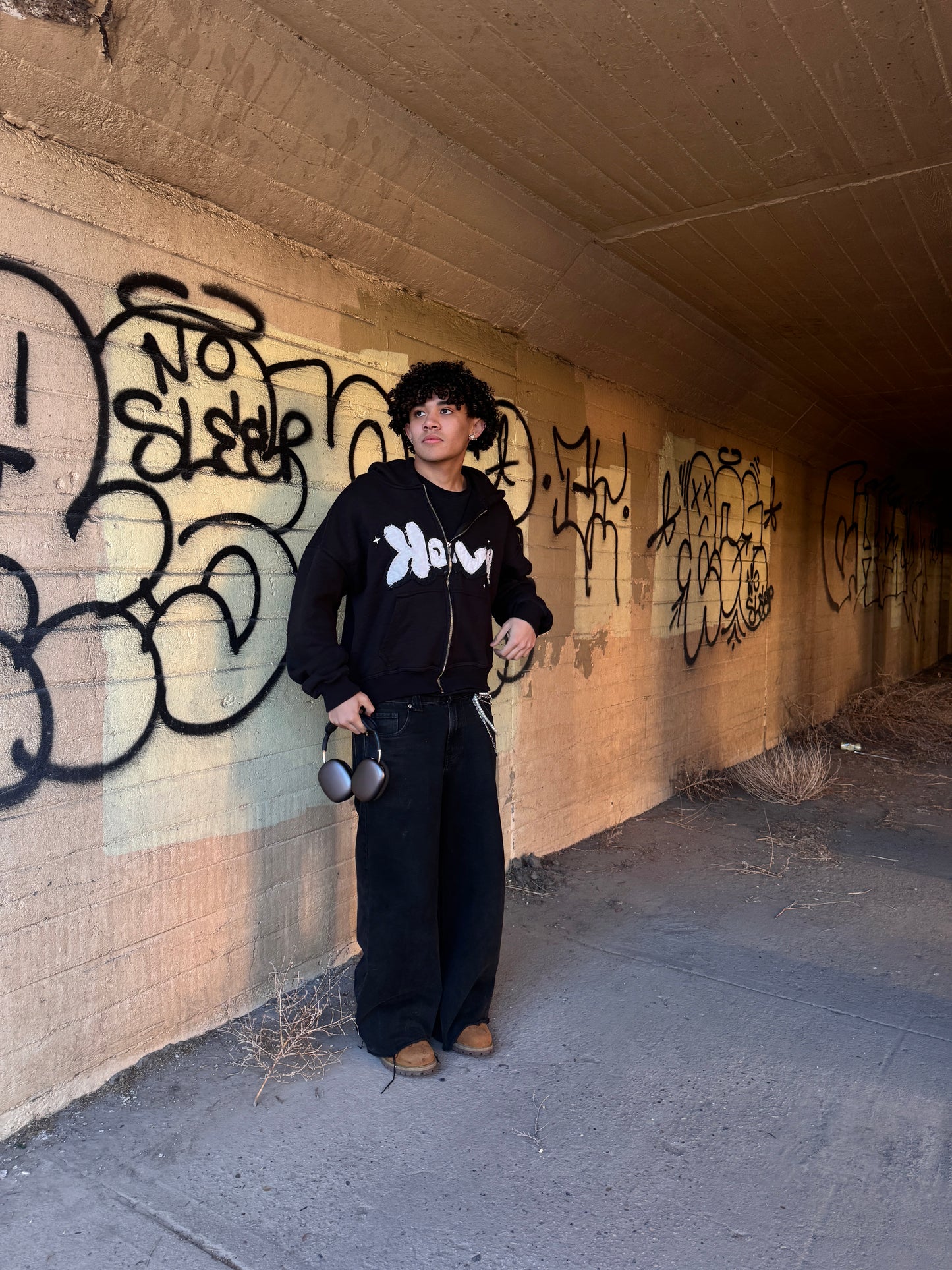 Heavyweight Zip-Up Hoodie – 450gsm